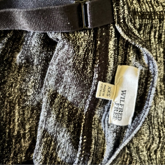 Wilfred Textured Black and Gray Dress - Picture 5 of 5